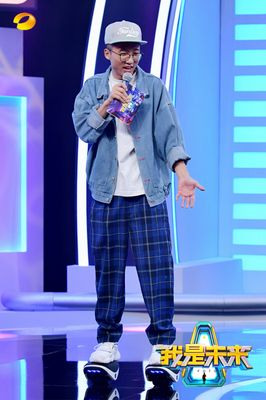 湖南卫视科技秀惊艳亮相，路萌机器人以AI新萌宠实力圈粉